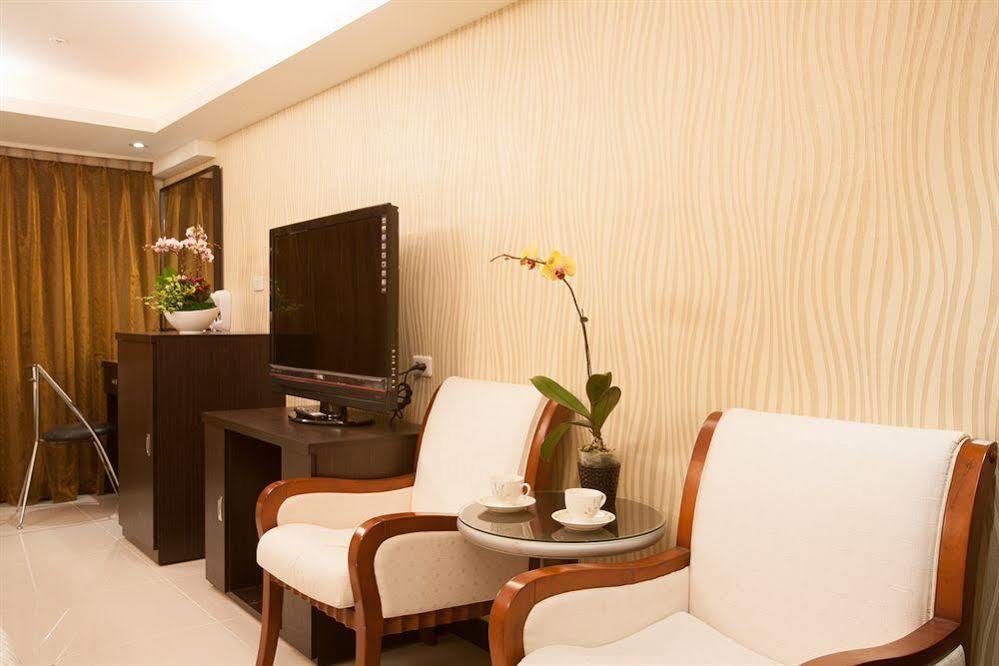 Guide Hotel Taoyuan Fuxing Exterior foto