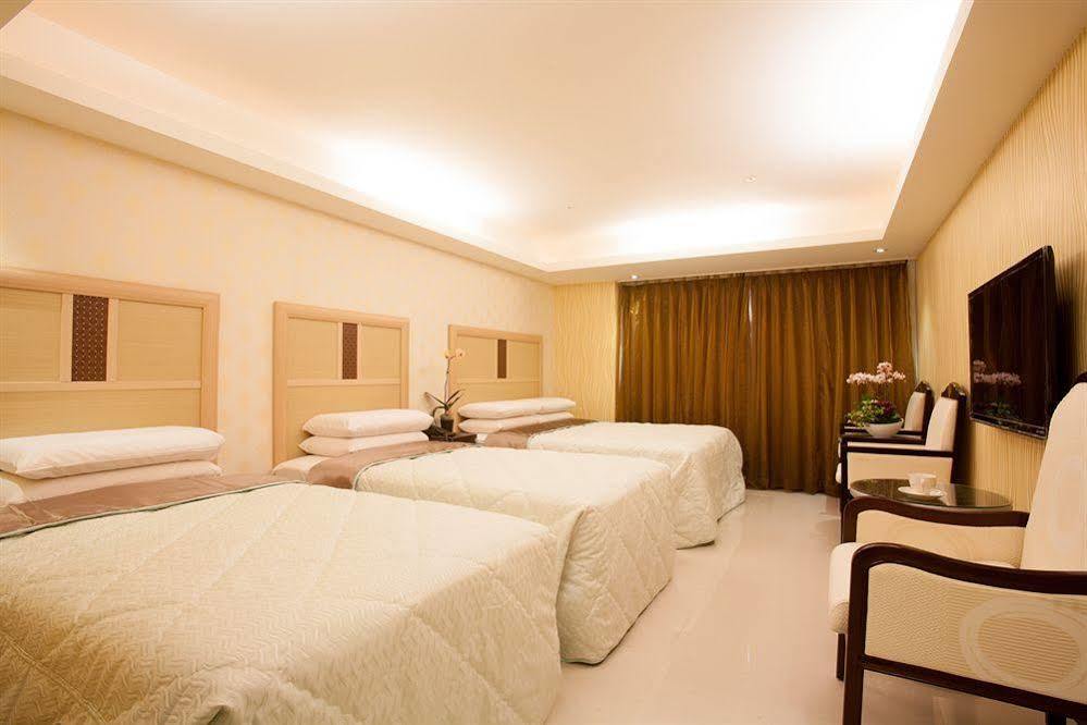 Guide Hotel Taoyuan Fuxing Exterior foto