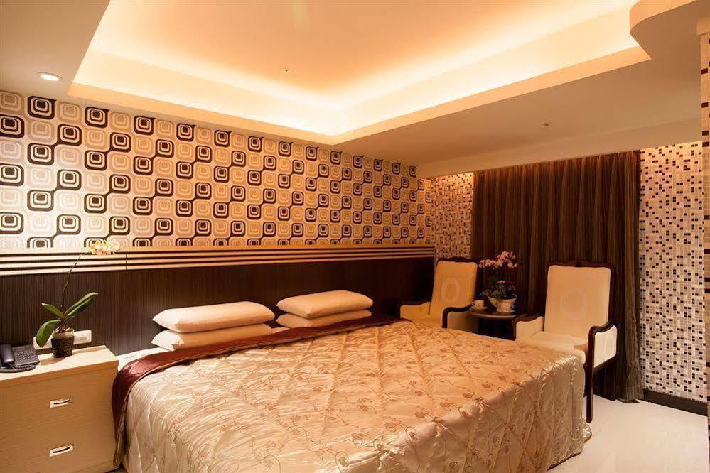 Guide Hotel Taoyuan Fuxing Exterior foto